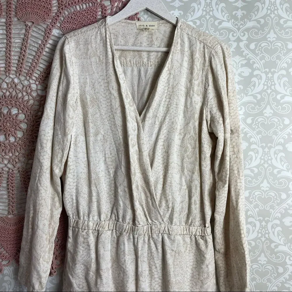 5/$30 Anthropologie Cloth and Stone Snake Print Romper S